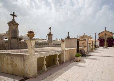 Petra - Der Friedhof Mallorca