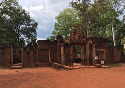 Angkor - Banteay Srei - Eingangsportal