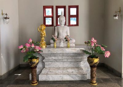 Wat Yannasangwararam - Bodhagaya Stupa Replica - Buddha-Statue innen - Pattaya
