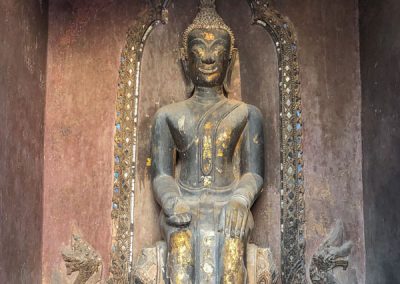 Ayutthaya Wat Phutthai Sawan Buddhafigur im Prang