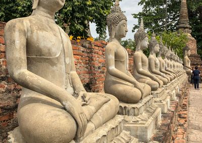 Ayutthaya - Wat Yai Chai Mongkol - Buddha-Statuen