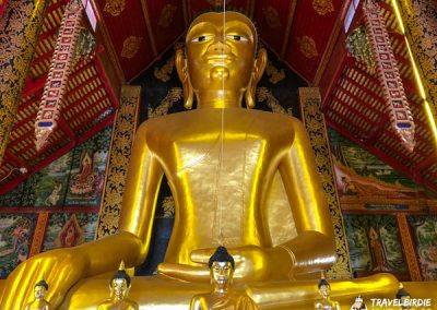 Chiang Rai Wat Jed Yod - Buddha-Statue