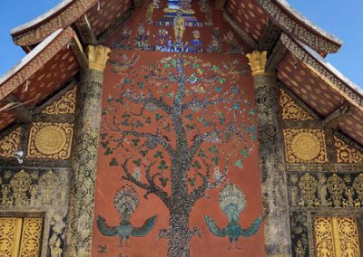 Wat Xieng Thong Luang Prabang: Lebensbaum auf der Rückseite des Tempels
