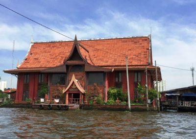 Bangkok – Khlong-Tour mit dem Longtailboat