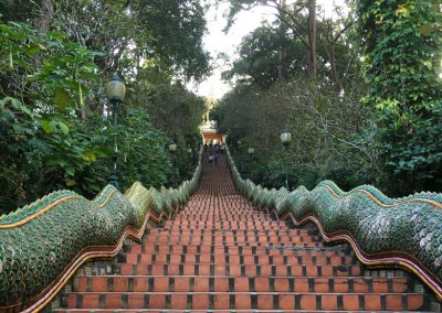 Wat Phra That Doi Suthep - Naga-Treppe zum Eingang