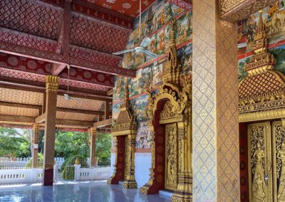 Vat Phonxay Luang Prabang - Aufwendig verzierter Eingangsbereich