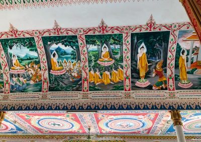Wat That Luang Tai - Gemälde in der Tempelhalle