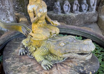 Figur bei den Treppen des großen Buddha von Phuket