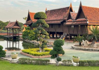 Altes traditionelles Holzhaus in Thailand
